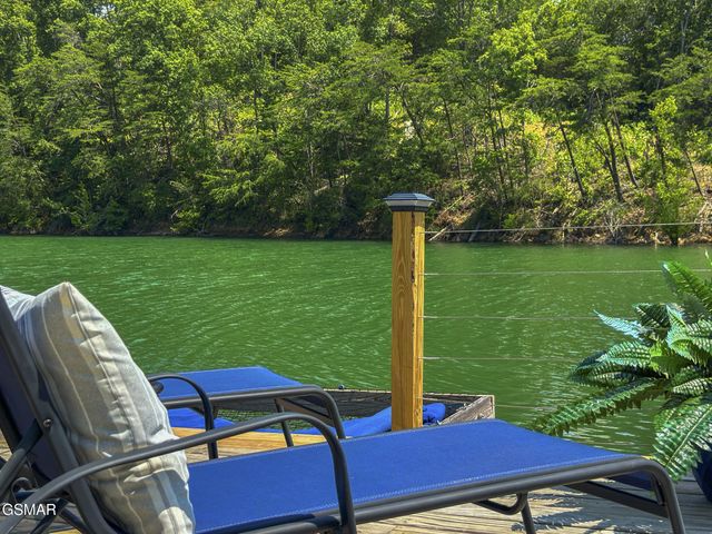 1033 Sunset View Road, Sevierville, TN 37876