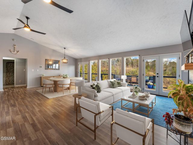 1033 Sunset View Road, Sevierville, TN 37876