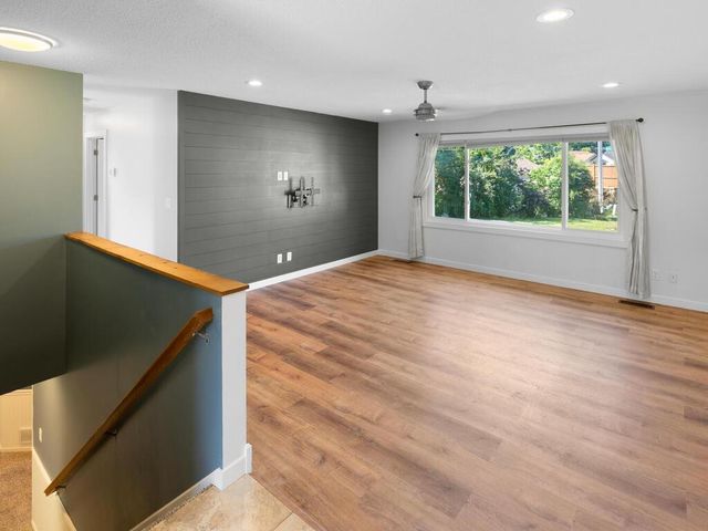 16469 Glengary Court W, Lakeville, MN 55068