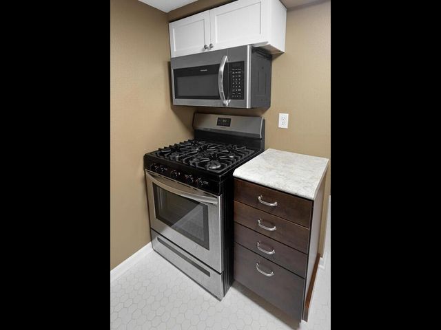 16469 Glengary Court W, Lakeville, MN 55068
