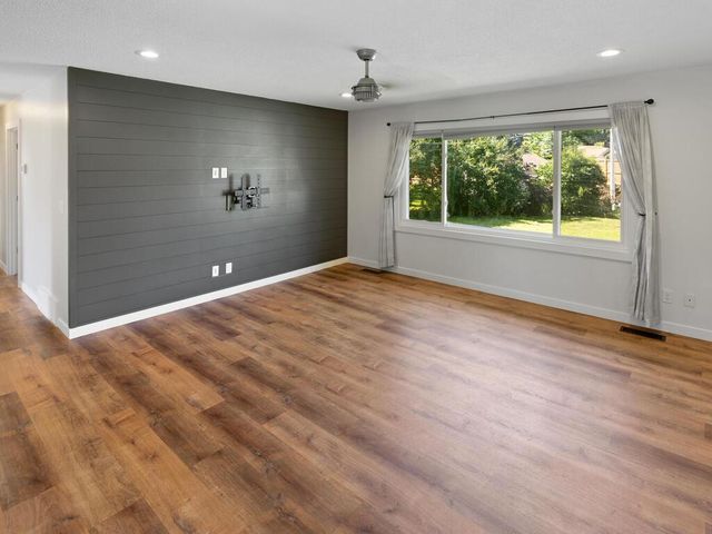 16469 Glengary Court W, Lakeville, MN 55068