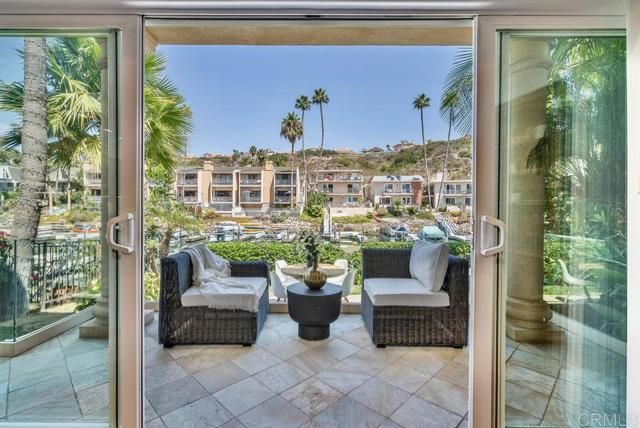 4529 Cove Drive 101, Carlsbad, CA 92008