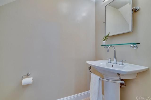 4529 Cove Drive 101, Carlsbad, CA 92008