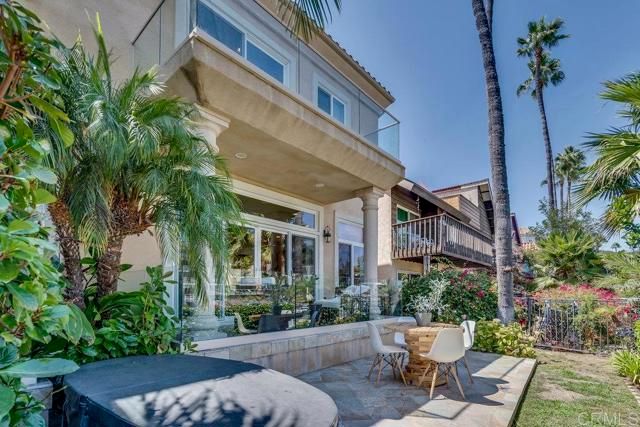 4529 Cove Drive 101, Carlsbad, CA 92008