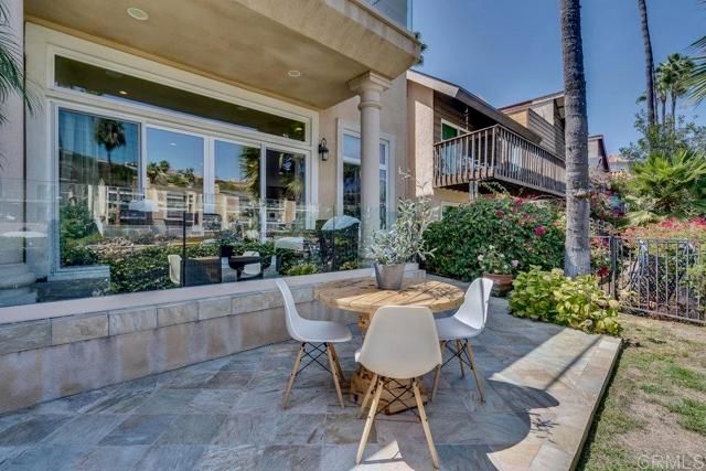 4529 Cove Drive 101, Carlsbad, CA 92008