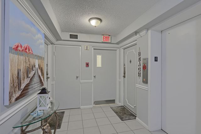 2800 N Ocean Drive A, Riviera Beach, FL 33404