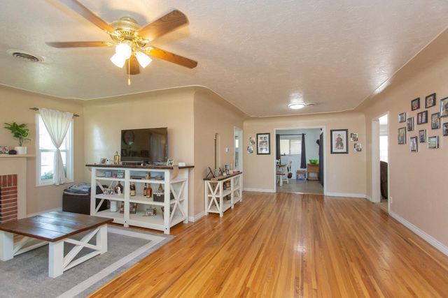 401 Fortuna Ave, Modesto, CA 95354