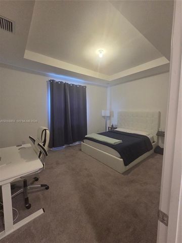 21124 NE 8th Ave, Miami, FL 33179