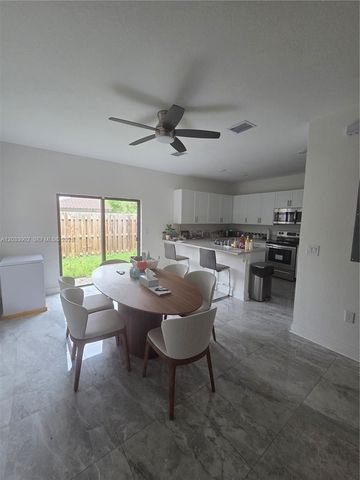 21124 NE 8th Ave, Miami, FL 33179
