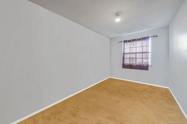 101 Surf Drive 23, Bronx, NY 10473