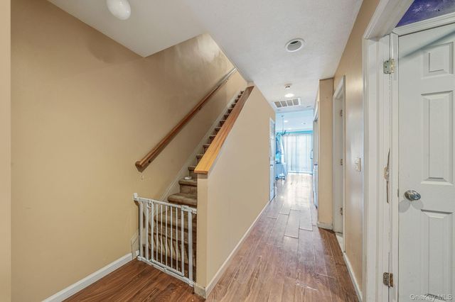 101 Surf Drive 23, Bronx, NY 10473