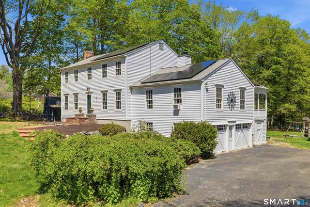 17 Wolfpits Road, Bethel, CT 06801