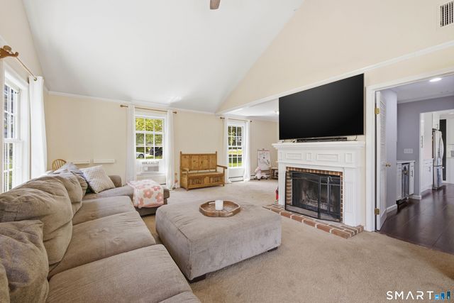 17 Wolfpits Road, Bethel, CT 06801