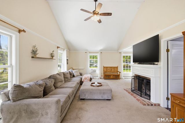 17 Wolfpits Road, Bethel, CT 06801