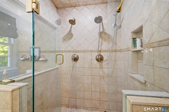 17 Wolfpits Road, Bethel, CT 06801