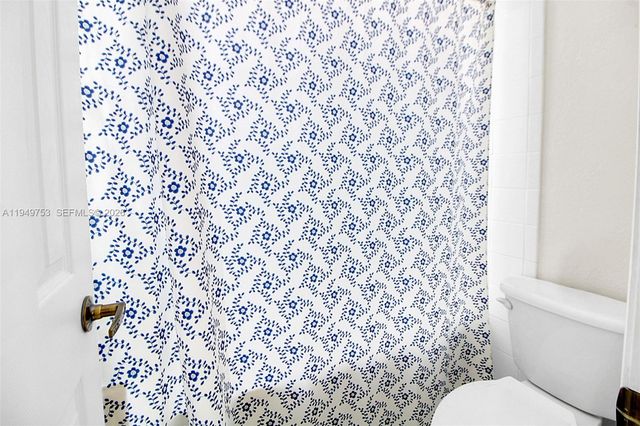 11491 NW 78th Ter, Doral, FL 33178