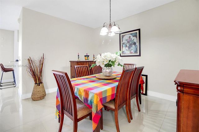 11491 NW 78th Ter, Doral, FL 33178