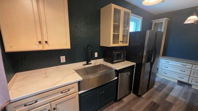 1120 Hamilton STREET, Manitowoc, WI 54220