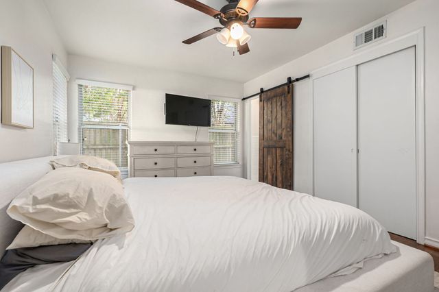 11636 Lochwood Boulevard, Dallas, TX 75218