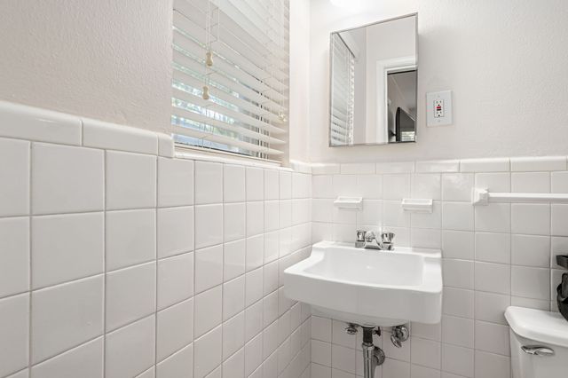 11636 Lochwood Boulevard, Dallas, TX 75218