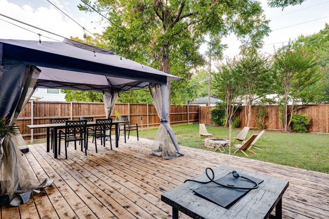 11636 Lochwood Boulevard, Dallas, TX 75218