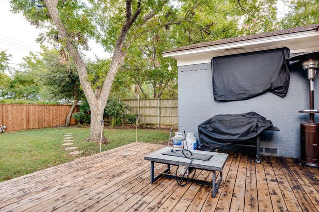 11636 Lochwood Boulevard, Dallas, TX 75218