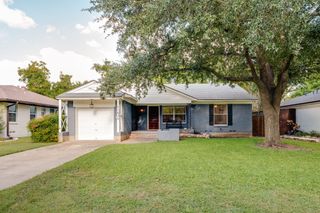 11636 Lochwood Boulevard, Dallas, TX 75218