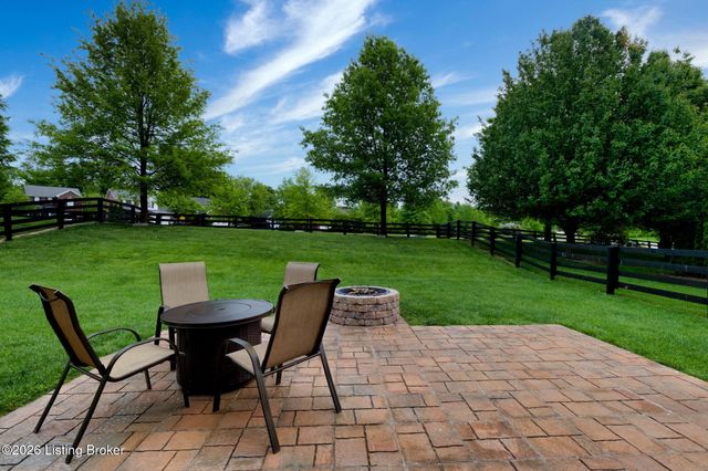 10509 Venado Dr, Louisville, KY 40291
