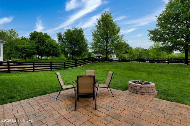 10509 Venado Dr, Louisville, KY 40291