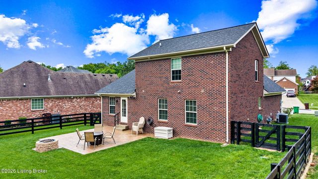 10509 Venado Dr, Louisville, KY 40291