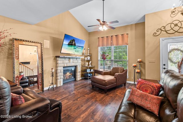 10509 Venado Dr, Louisville, KY 40291