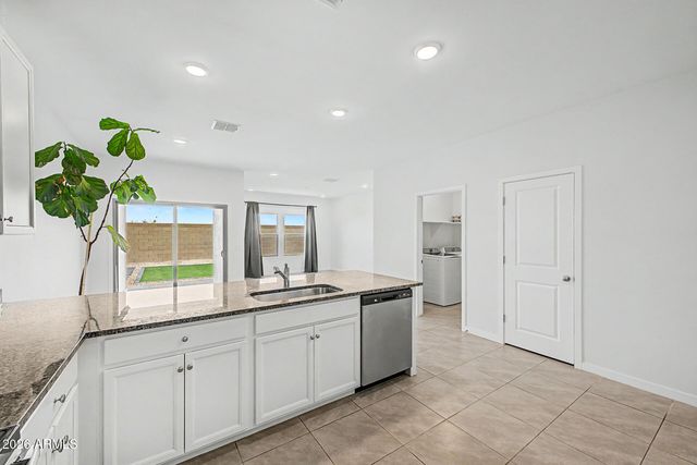 7922 W SANDS Road, Glendale, AZ 85303