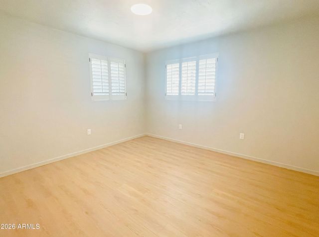 2340 E Turney Avenue, Phoenix, AZ 85016