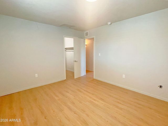 2340 E Turney Avenue, Phoenix, AZ 85016