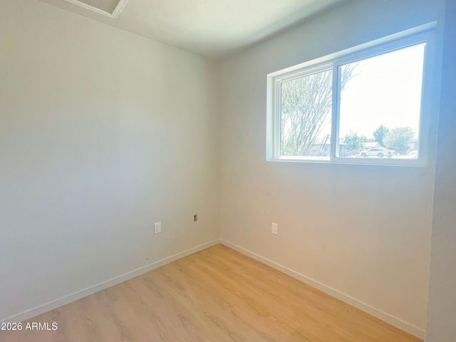 2340 E Turney Avenue, Phoenix, AZ 85016