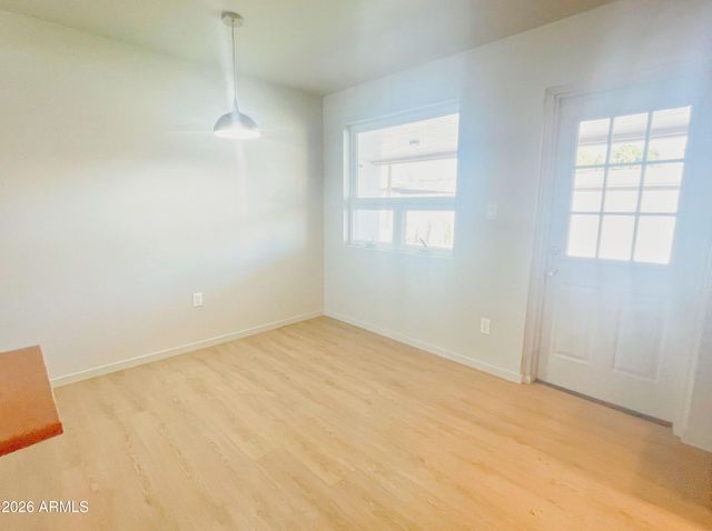 2340 E Turney Avenue, Phoenix, AZ 85016