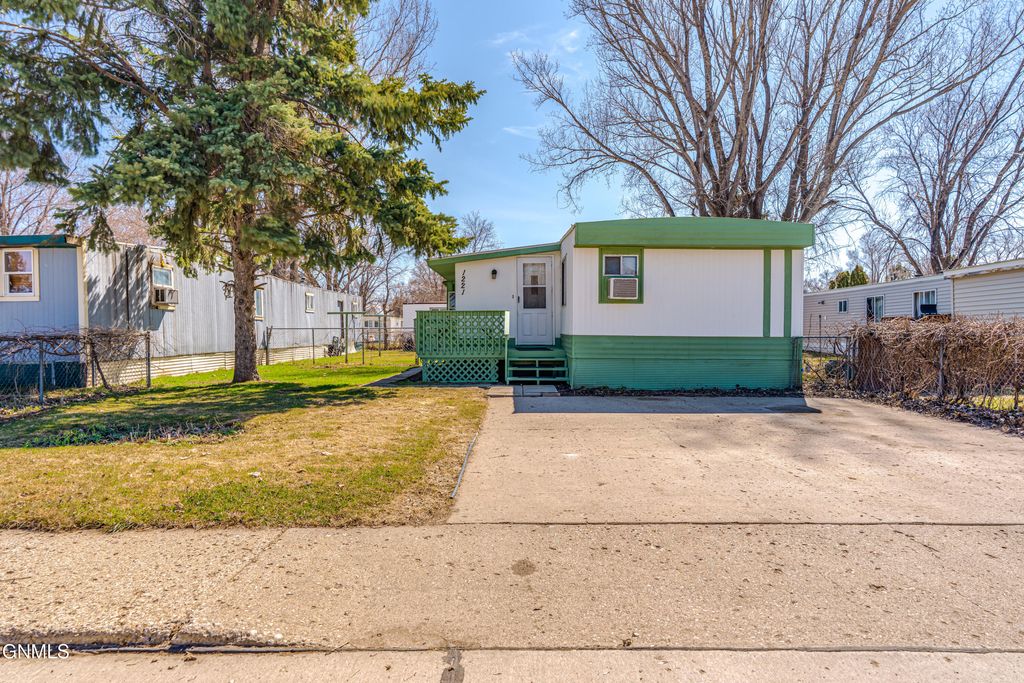 1119 University Drive, Bismarck, ND 58504 photo 32