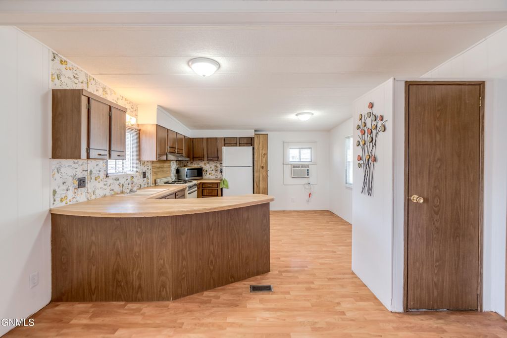 1119 University Drive, Bismarck, ND 58504 photo 5