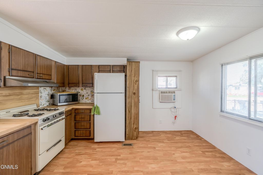 1119 University Drive, Bismarck, ND 58504 photo 7