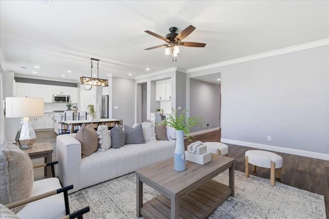 1759 Powder Way, Plumas Lake, CA 95961