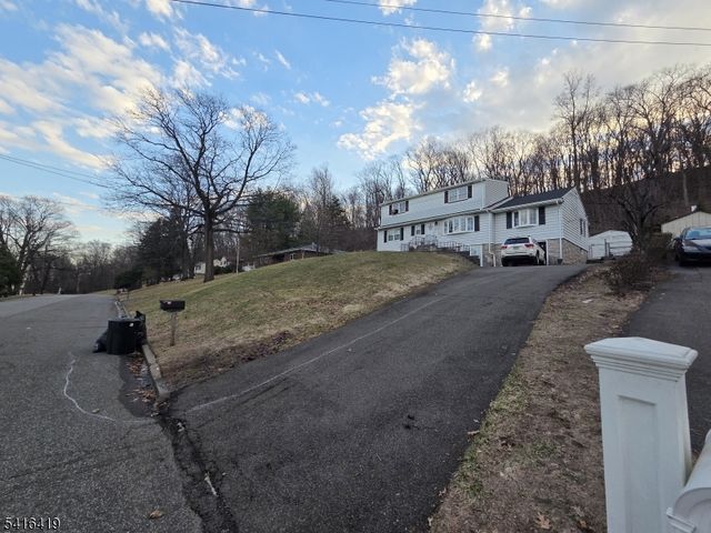 155 Degray St, North Haledon Boro, NJ 07508