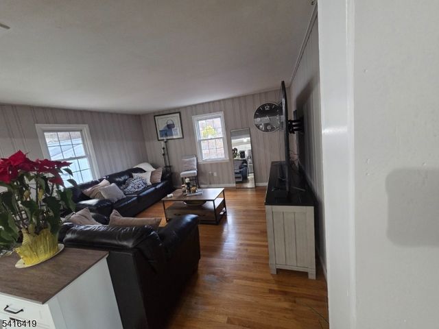 155 Degray St, North Haledon Boro, NJ 07508