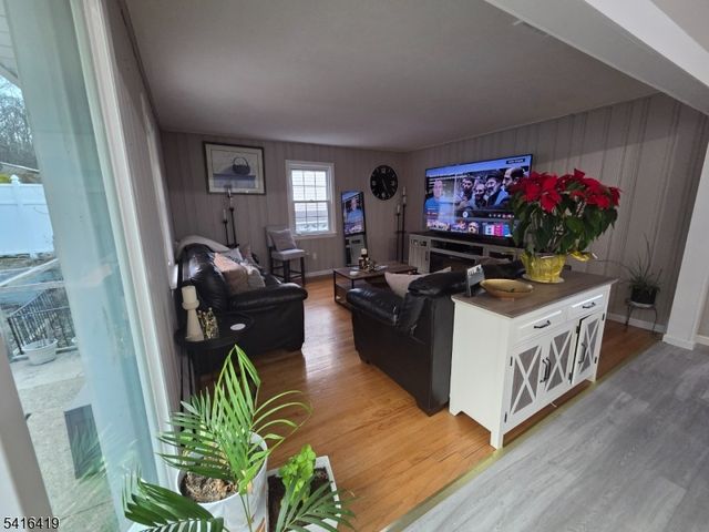 155 Degray St, North Haledon Boro, NJ 07508