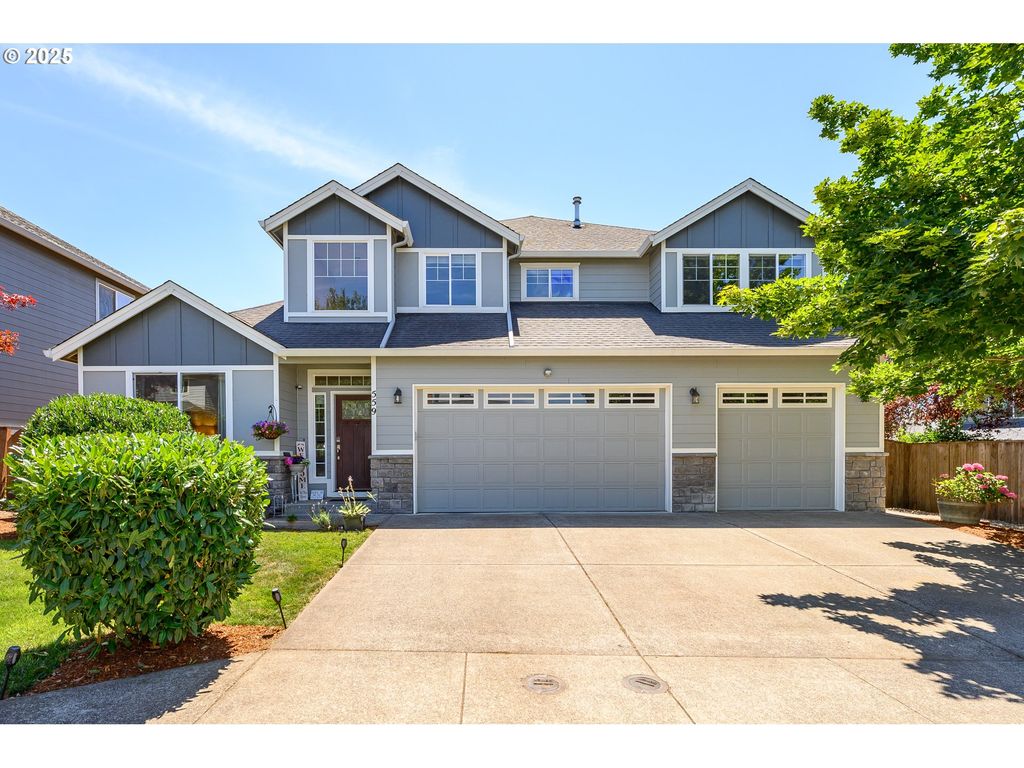 559 E 16TH St, Lafayette, OR 97127