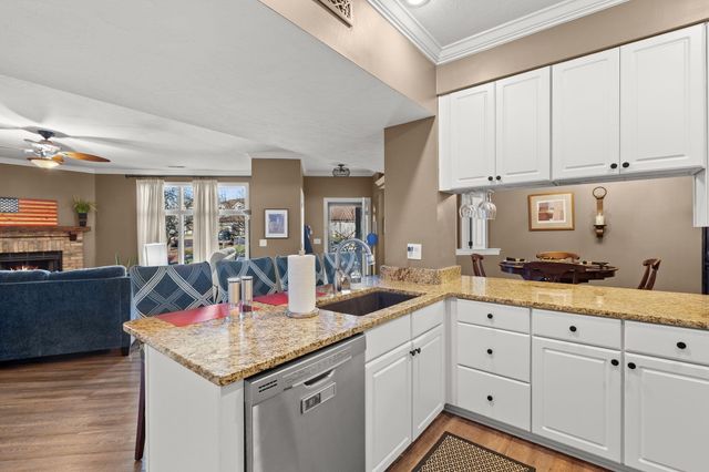 106 Oxford Drive 8, Branson, MO 65616