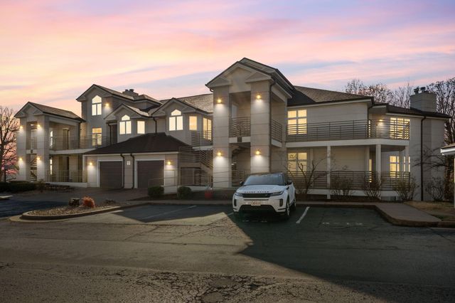 106 Oxford Drive 8, Branson, MO 65616