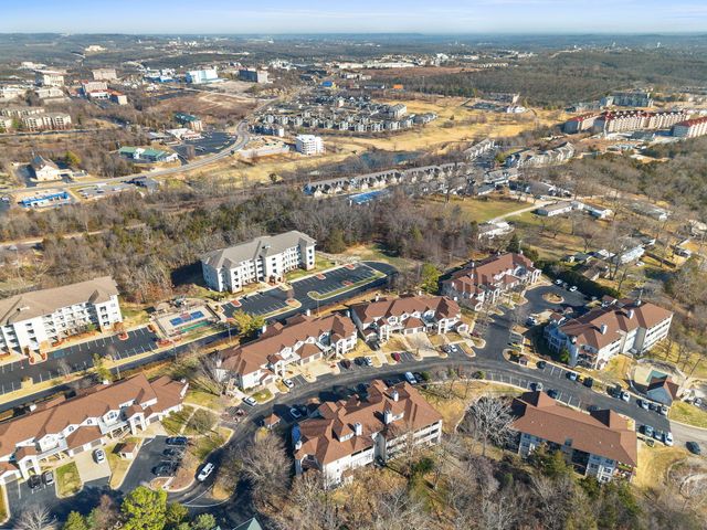 106 Oxford Drive 8, Branson, MO 65616