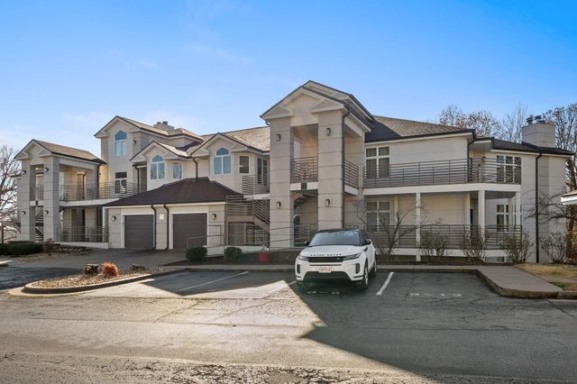 106 Oxford Drive 8, Branson, MO 65616