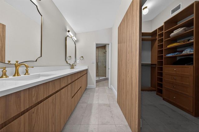 1505 SE 11TH Street, Fort Lauderdale, FL 33316