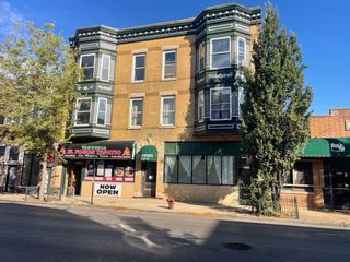 3220 W armitage Avenue 302, Chicago, IL 60647